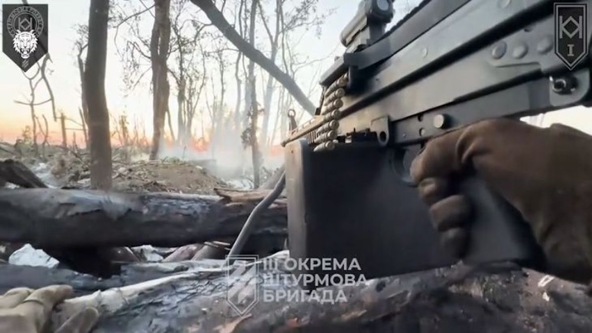 Бойци от 3-а щурмова бригада превзеха руски позиции край Харков СНИМКИ