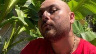 Всички гледат градината на този наш диджей и цъкат с език СНИМКИ 