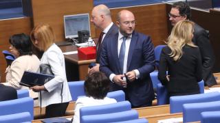 Със 107 гласа "за": НС с важни промени в Закона за кредитните институции