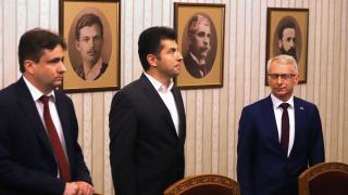 Коларова разкри шизофреничните ходове на ПП-ДБ 