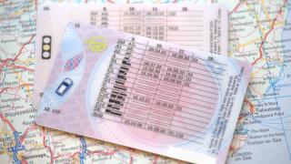 Започна голямата промяна с шофьорските книжки в ЕС, ще засегне и България