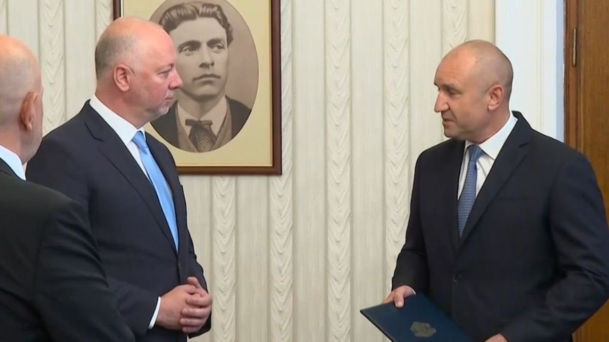 Това са министрите в кабинета на Росен Желязков!