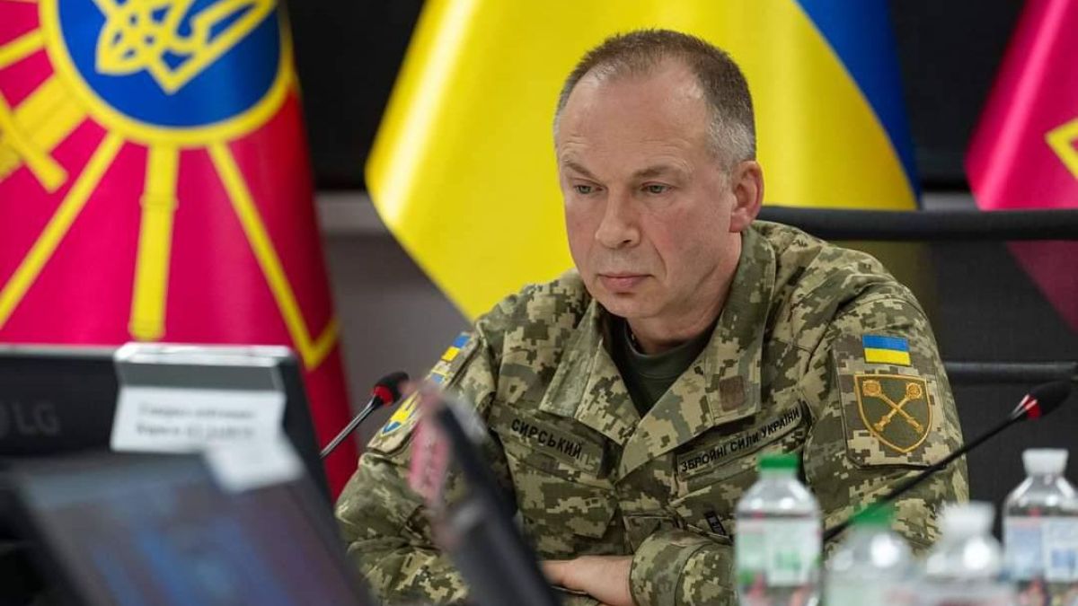 Мрачните облаци над Сирски се сгъстяват: Отказал е да изпълни заповед и ... 