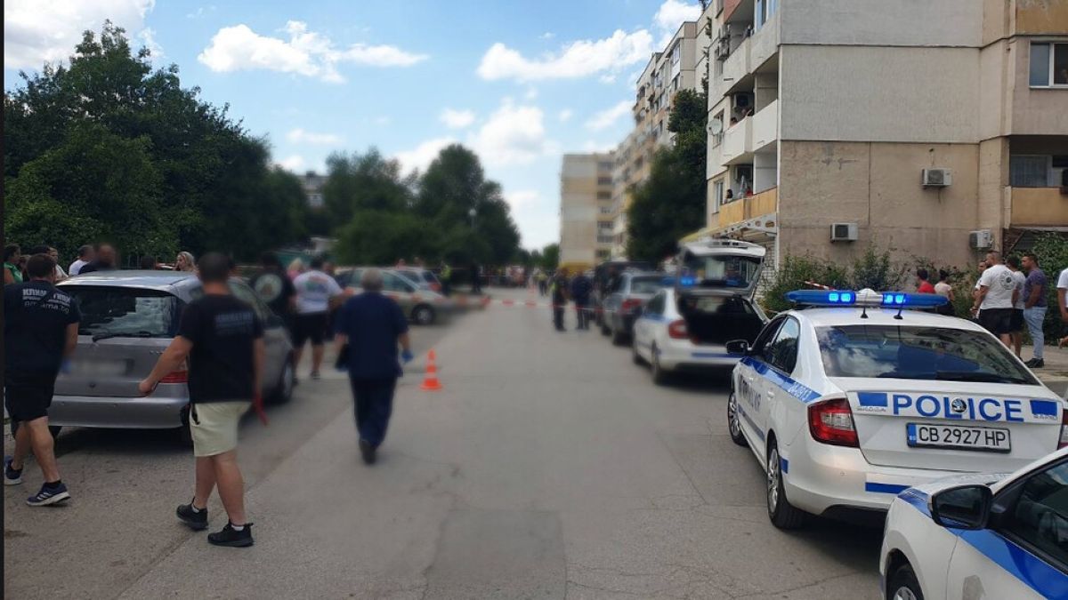Изстрели гърмят в столичен квартал, има убит СНИМКИ