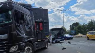 Ужас в Бургас, линейка лети към болницата ВИДЕО 