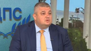 Байрам Байрам: Пеевски има конфликт с дерибеите, които забогатяха на гърба на ДПС