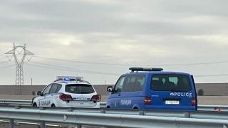 След гонка край Драгоман: Шофьор се опита да прегази служител на „Гранична полиция“ Видео