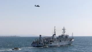 Зрелищни СНИМКИ разкриха какви ги върши Радев в Бургас 