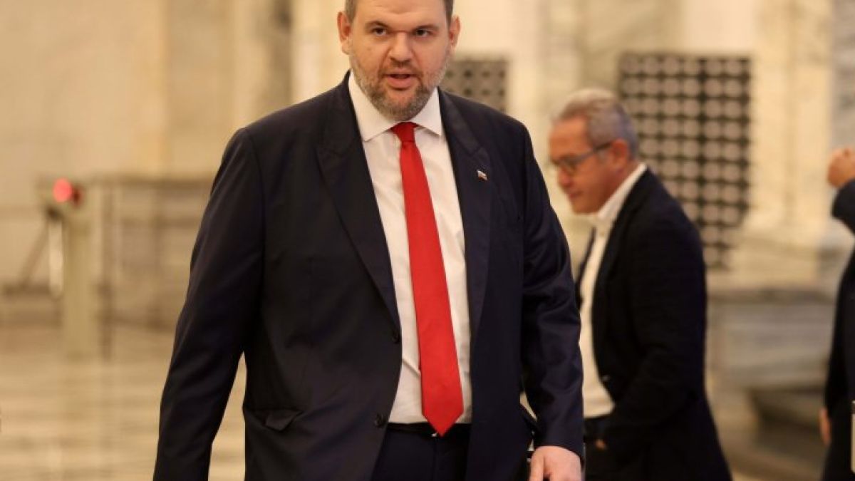 Делян Пеевски, председател на ДПС: Демокрацията е избор, а не отстрел на политическия противник!