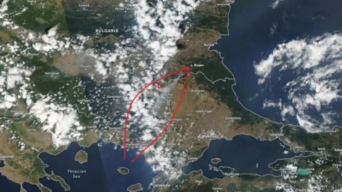 СНИМКИ от Космоса показват мащабите на бедствието в опожареното село Воден
