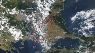 СНИМКИ от Космоса показват мащабите на бедствието в опожареното село Воден