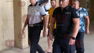 Ето ги Вангел и румънския му авер, спипани с дрога за 1,2 млн. лв. на яхта в Царево СНИМКА 
