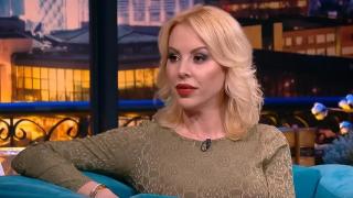 Преди пиянската изцепка: "Волната пеперуда" Кати лъсна по гащи СНИМКИ 18+