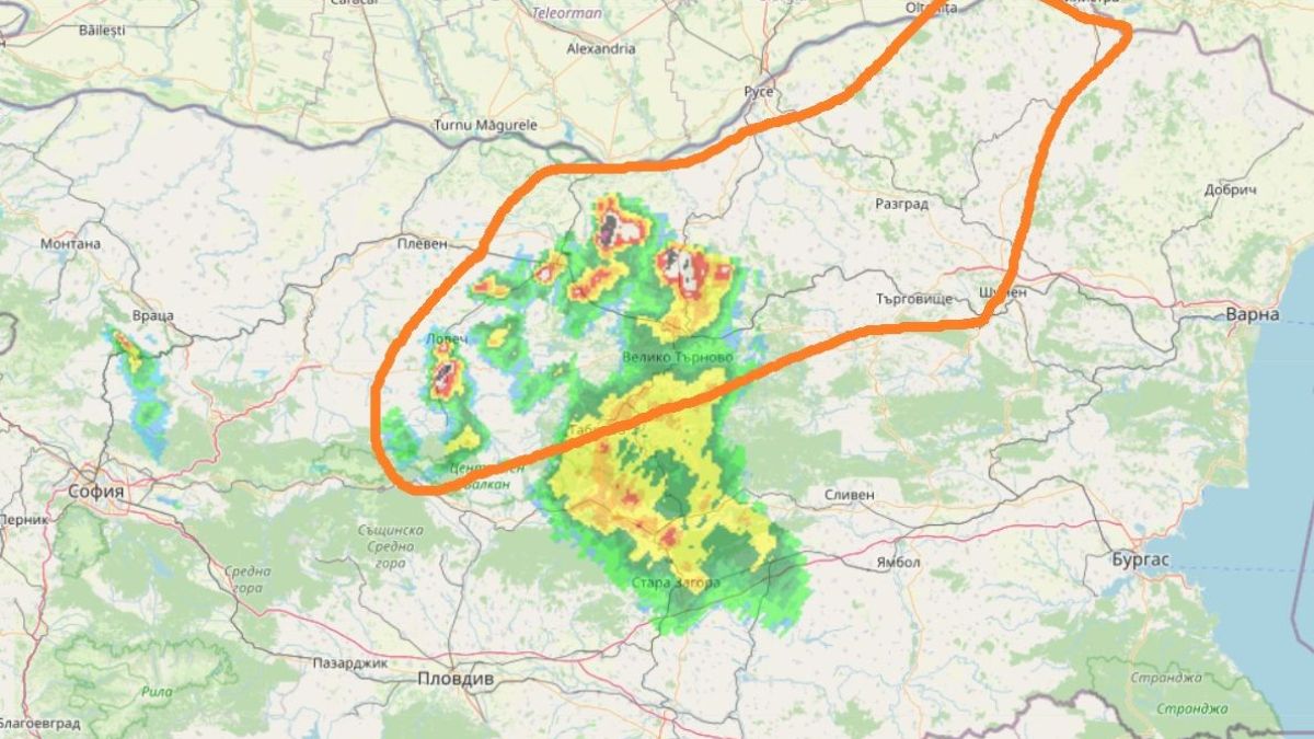 Бурята се разрасна: Помете тази част от България, затвори пътища ВИДЕО