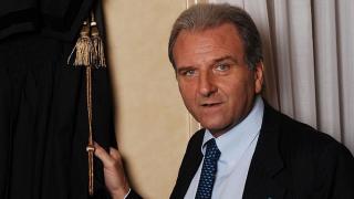 Почина адвокатът, разбил „българската следа“ в атентата срещу папата  