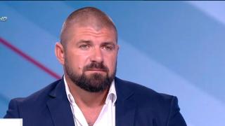 Цветанка Ризова си реже вените и прави магии заради "Величие"
