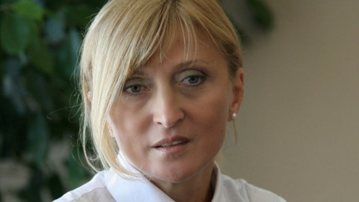 Вяра Анкова се моли за живота на Севда Шишманова, Кошлуков с първи коментар