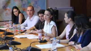 БСП създава широко ляво обединение - ето кои партии се включват! СНИМКИ