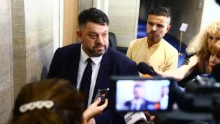 Атанас Зафиров потвърди с много усукване за снощната тайна среща