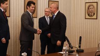 ПП-ДБ и Радев работят координирано да няма кабинет