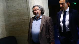 Нож в гърба: Разколът в ПП-ДБ се ожесточава, готвят шокиращ ход от воле към БСП