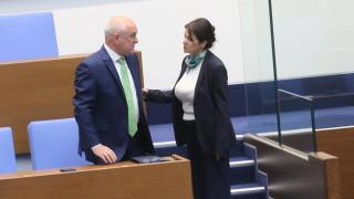 Главчев и трима от министрите му на кръстосан разпит в НС