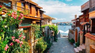 Цените на почивките у нас скачат до небето, британските туристи пищят!