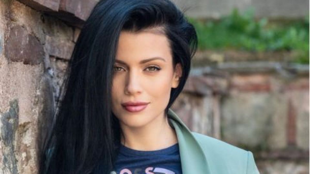 Ралица Паскалева е неузнаваема! Не е за вярване как изглежда вече СНИМКА