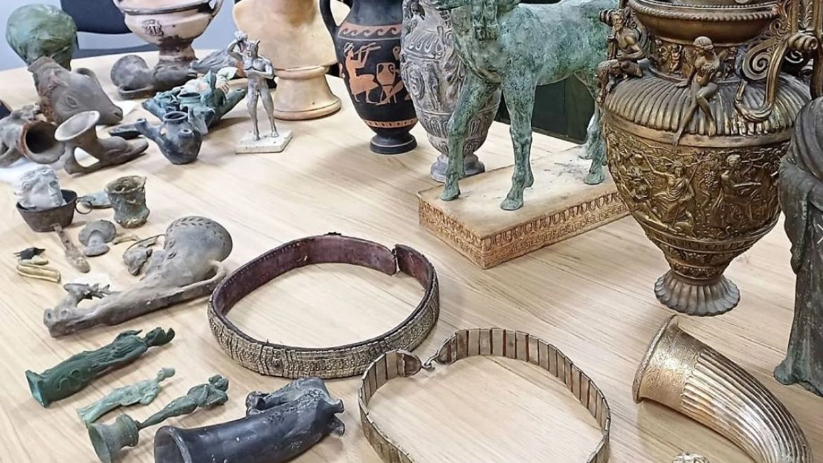 Археолог разкри какви са крадените находки, намерени от ГДБОП СНИМКИ