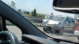 Ужасът на АМ „Тракия“ продължава: Шофьорите са в капан, мистерията е голяма СНИМКИ
