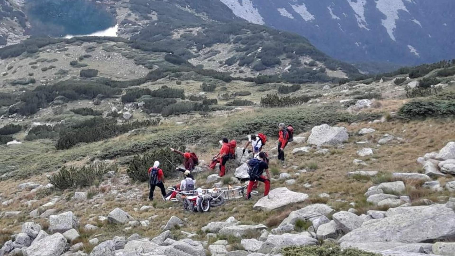 Турист падна в пропаст край връх Вихрен, спасители се насочват към мястото