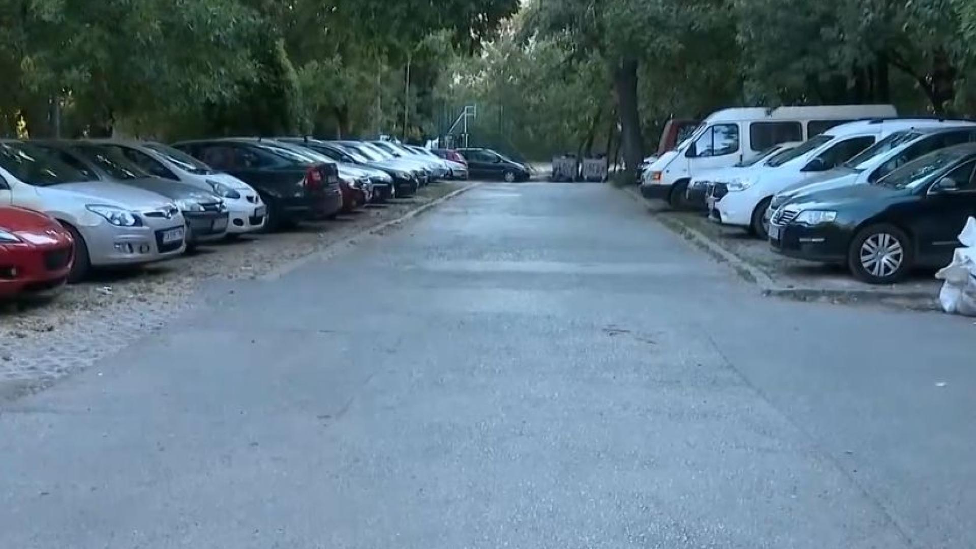 Габровски виц: Как се решава проблем с паркирането