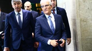 Висша наглост: Рамадан, баш дерибеят на Доган, отвори широка уста да прилапа областните управители