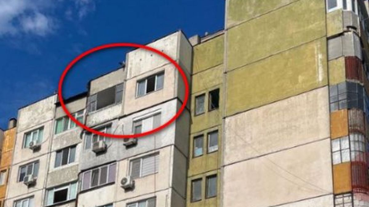 Смразяващ ужас с майка и 4-месечното й бебе в Бургас! Ченгета нахлуха в дома й и...