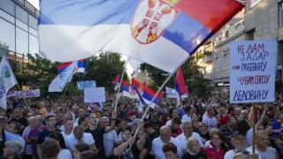 В Белград е страшно, хиляди излязоха по улиците, заради...