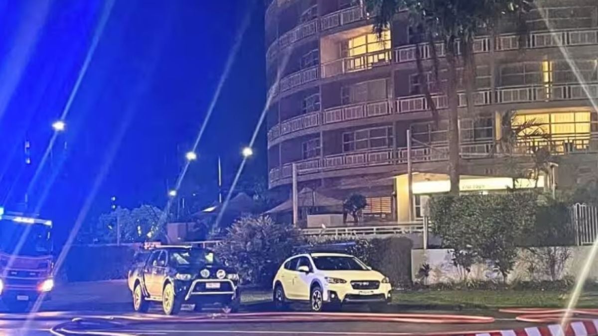 Хеликоптер се разби върху хотел в Австралия ВИДЕО