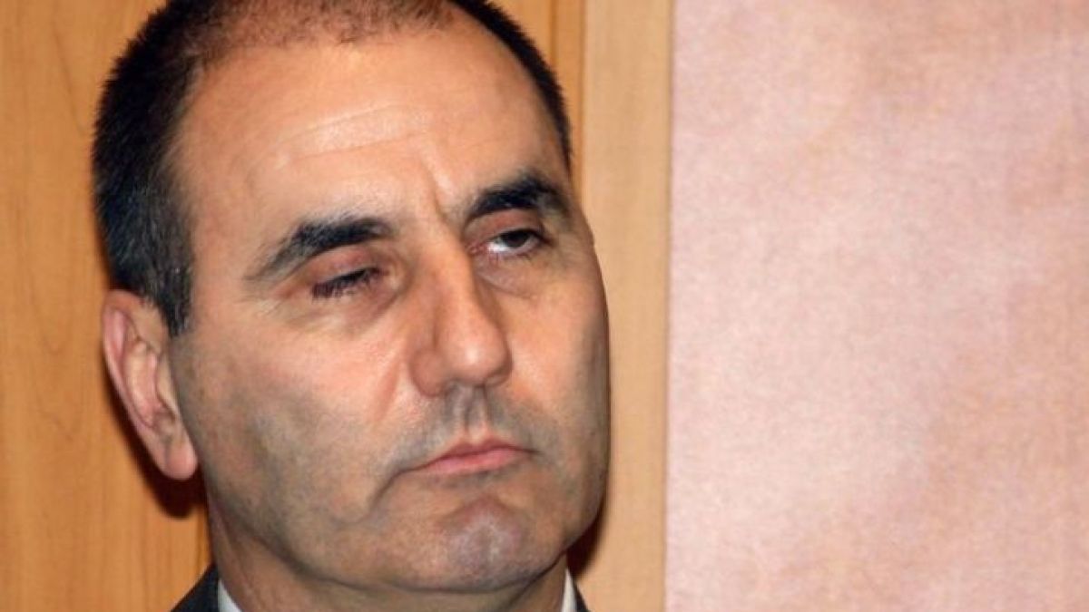 Цецо шестте апартамента се превърна в евтин търсач на слава