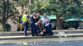 Зрелищен екшън в центъра на Русе, почерня от полиция 