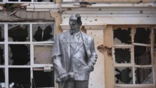Събориха паметника на Ленин в Суджа