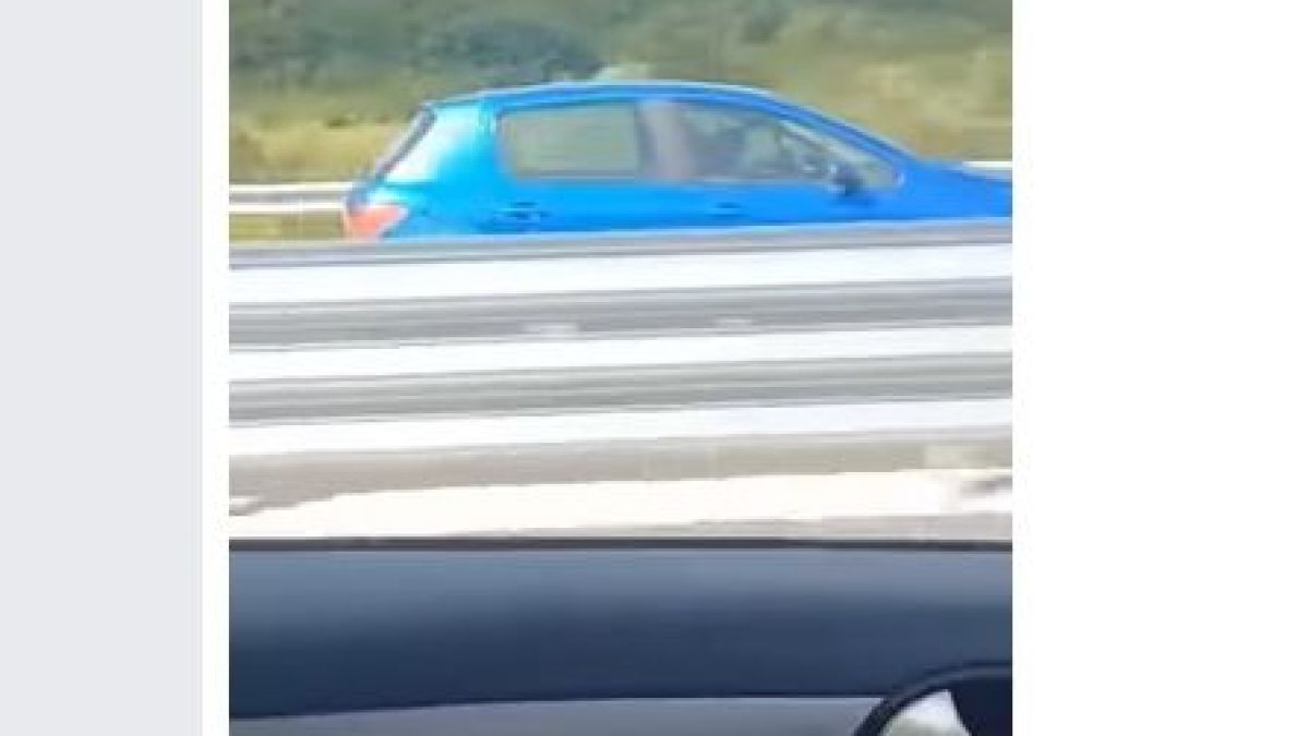 Синьо "Пежо" хвърчи бясно в насрещното на магистралата ВИДЕО