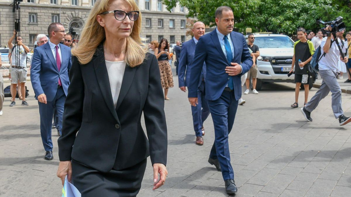 Прокуратурата със спешна реакция след сигнала за натиск срещу Кожарева СНИМКИ