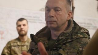 The Economist: Западът отменил планирани от ген. Сирски операции