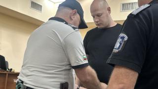 Скандален обрат на делото "Цалапица" заради голите снимки на фаталната Яница