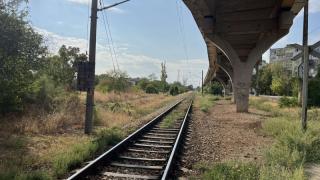 Смъртоносен инцидент! Влак уби жена и дете в Сливен