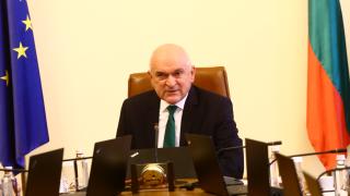 Главчев размаха пръст на политиците: Сдържайте се!