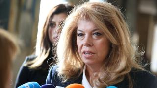 Вицето на Радев на нокти за решението на КС за референдума