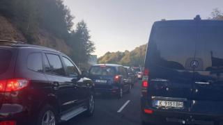 120 000 българи напускат страната