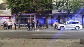 Екшън! Вой на сирени и гъмжило от полиция на това място в Бургас ВИДЕО