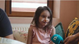 Майка й умря, а сега и 8-г. Криси застава пред смъртта, търсят се спешно пари