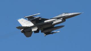 WSJ: Украйна загуби един от асовете си във въздуха с F-16 СНИМКА